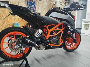 KTM DUKE 390