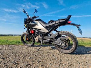 HUSQVARNA SVARTPILEN 125 2024 MOTORRAD
