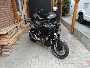 HUSQVARNA SVARTPILEN 401 + ARROR + DIVERSE ANBEUTEILE