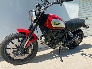 DUCATI SCRAMBLER 800 ICON