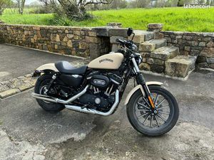 HARLEY DAVIDSON SPORTSTER 883 IRON