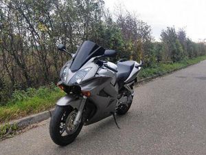 ② HONDA VFR800 VTEC (DBS) (2001)