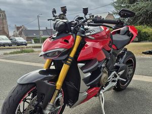 URGENT STREETFIGHTER V4 S