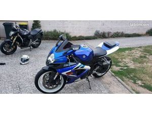 MOTO SUZUKI GSX-R 600