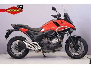 HONDA NC 750 X DCT ROOD
