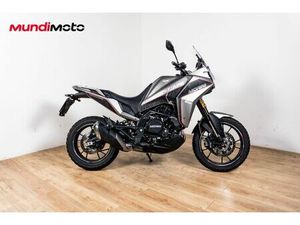 MOTO MORINI X-CAPE 650 (CERCHI A RAGGI)