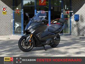 YAMAHA TMAX 560 YAMAHA ZWART