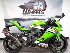 2025 KAWASAKI ZX4-RR PERFORMANCE LOW MILEAGE