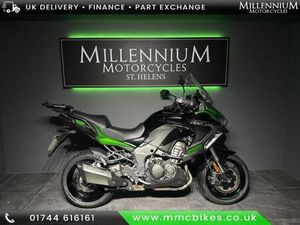 KAWASAKI VERSYS 1000 SE SKYHOOK ELECTRONIC SUSPENSION ADVENTURE TOURER BIKE