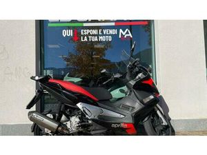 VENDO APRILIA SR MAX 300 (2011 - 16) USATA A BOLZANO/BOZEN (CODICE 9870614) - MOTO.IT