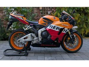 HONDA CBR 600 RR REPSOL (PC40)