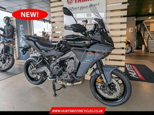 NEW 2025 MY YAMAHA TRACER 9. MIDNIGHT BLACK. £11,300 ON THE ROAD (NO ADDED FEES)