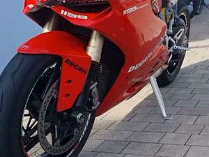 DUCATI 1199 PANIGALE ROSSO