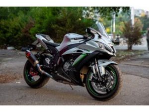 KAWASAKI NINJA ZX10R