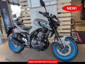 NEW (LATEST COLOUR!) YAMAHA MT03. A2 LEGAL. £6,250 ON THE ROAD (NO ADMIN FEES!)