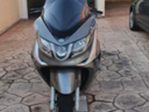 PIAGGIO X10 350