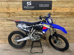 FANTIC XX 125 2021 YAMAHA YZ 125 MOTOCROSS BIKE GYTR CLUTCH COVER FRESCO PIPE