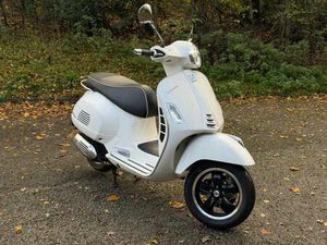 2022 PIAGGIO VESPA GTS 125 125 SUPER CVT EURO 5 PETROL AUTOMATIC