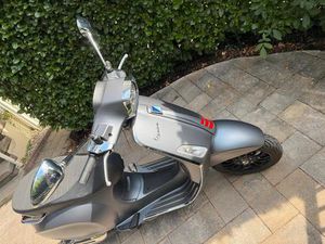 VESPA ROLLER SPRINT S 50 I WERKSGARANTIE BIS 06/2026