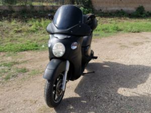 APRILA SCARABEO 500