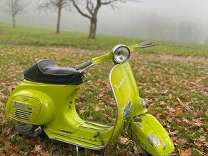 VESPA 50L VERDE MELA O-LACK