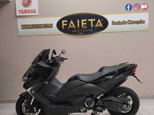 VENDO YAMAHA T-MAX 530 (2017 - 19) USATA A ROMA (CODICE 9871526) - MOTO.IT