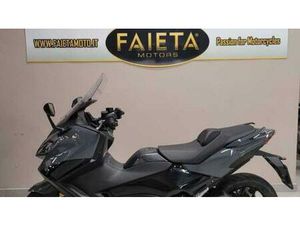 VENDO YAMAHA T-MAX 560 TECH MAX (2022 - 24) USATA A ROMA (CODICE 9871524) - MOTO.IT