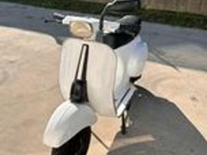 VESPA 50 SPECIAL