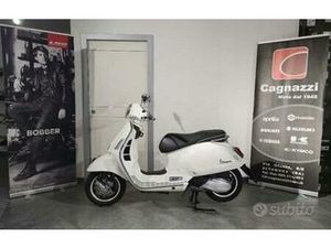 PIAGGIO VESPA 300 GTS SUPER