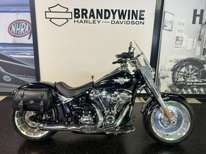 2021 HARLEY-DAVIDSON® FAT BOY® 114 VIVID BLACK FLFBS