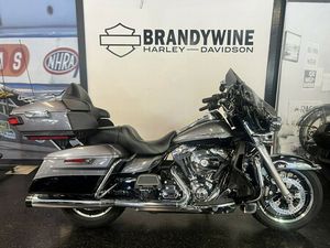 2014 HARLEY-DAVIDSON® ULTRA LIMITED TWO-TONE CHARCOAL PEARL/VIVID BLACK FLHTK