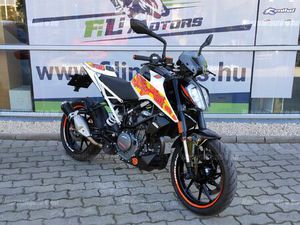 MAGYAR/1.TULAJ/GARANTÁLT KM/ÚJSZERŰ ÁLLAPOT/GYÁRI EXTRÁK!