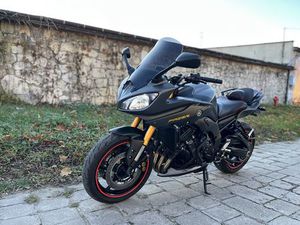 YAMAHA FZ8 FAZER AKRAPOVIČ NISKI PRZEBIEG PIŃCZÓW