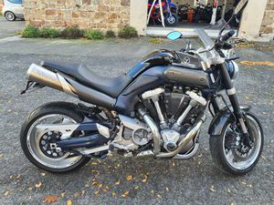 YAMAHA MT 01 -LIEBHABERSTÜCK-