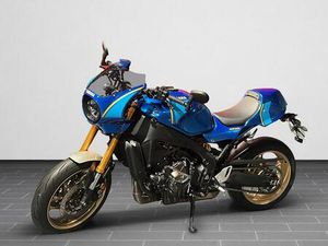 YAMAHA XSR 900