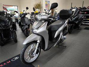 HONDA SH 125 FSH MODE MODELLJAHR 2022 - TOP ZUSTAND.