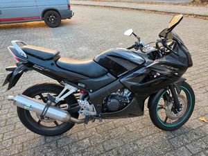 HONDA CBR 125 MOTORRAD