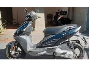 MOTO SPORTIVA MALAGUTI F12 R