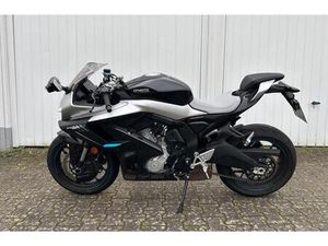 CF MOTO 675 SR-R NEBULA BLACK