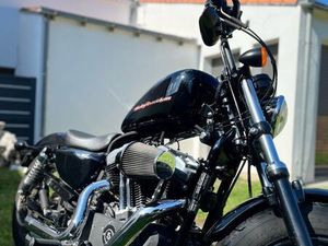 HARLEY DAVIDSON SPORTSTER 1200