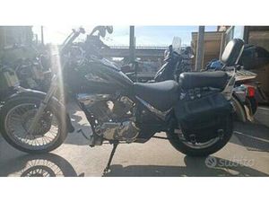 SUZUKI VL INTRUDER 250