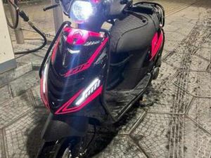 PIAGGO ZIP IGET — SCOOTERS | PIAGGIO — MARKTPLAATS