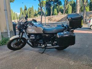 MOTO GUZZI V7 III ROUGH 2019