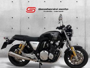 VENDO HONDA CB 1100 RS (2017 - 20) USATA A TRENTO (CODICE 9872044) - MOTO.IT