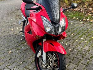 HONDA VFR 800 NEU TÜV