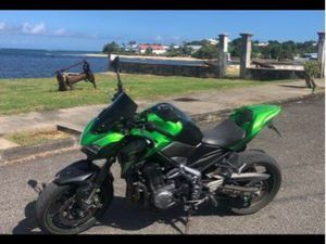 KAWAZAKI Z900