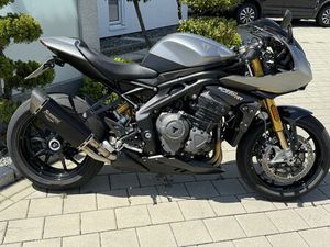 TRIUMPH SPEED TRIPLE 1200 RR EDITION BREITLING NR. 18/27
