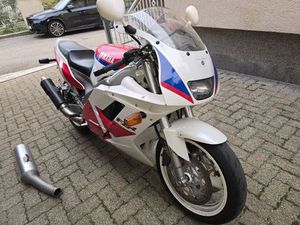 YAMAHA FZR1000