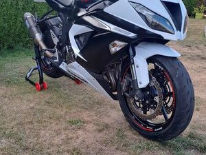 KAWASAKI ZX6R
