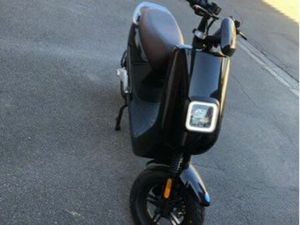 SCOOTER ÉLECTRIQUE